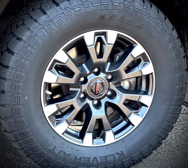 Used 2021 Nissan Titan PRO-4X w/ Pro-4x Convenience Package AWD/4WD image 11