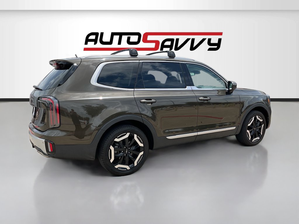 Used 2024 Kia Telluride EX w/ EX Captain's Chair Package FWD image 7