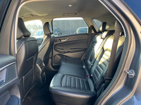 Used 2024 Ford Edge SEL image 25