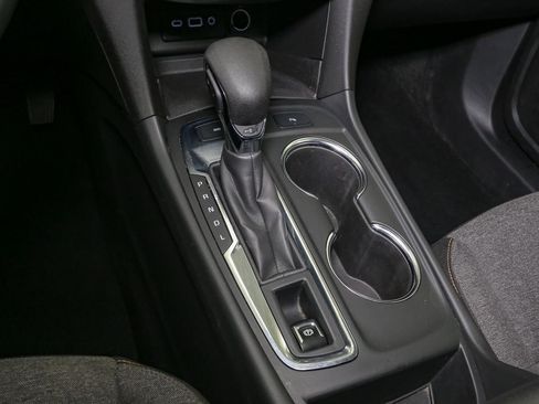 Used 2023 Chevrolet Equinox LT image 33