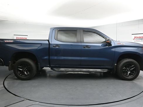 Used 2019 Chevrolet Silverado 1500 LT Trail Boss AWD/4WD image 9
