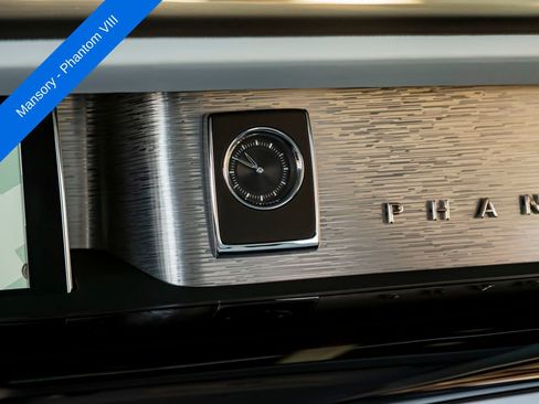 Used 2023 Rolls-Royce Phantom Sedan w/ The Phantom Package RWD image 12