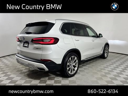 Used 2021 BMW X5 xDrive40i w/ Executive Package image 7