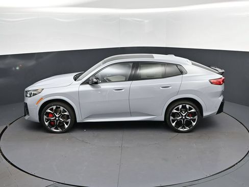 New 2026 BMW X2 xDrive28i w/ Technology Package AWD/4WD image 28