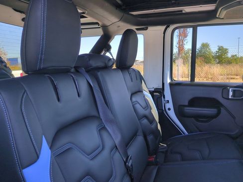 Used 2021 Jeep Wrangler Unlimited Rubicon 4xe w/ Cold Weather Group image 33