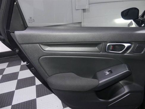 Used 2022 Honda Civic EX image 25