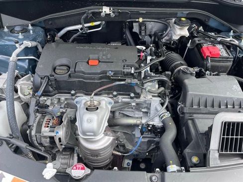 Used 2024 Honda HR-V LX image 5