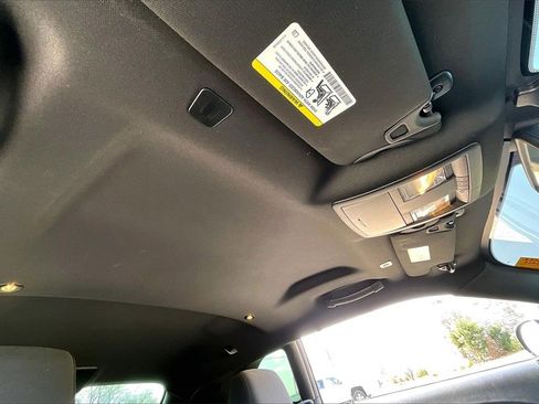 Used 2020 Dodge Challenger GT w/ Driver Convenience Group image 17