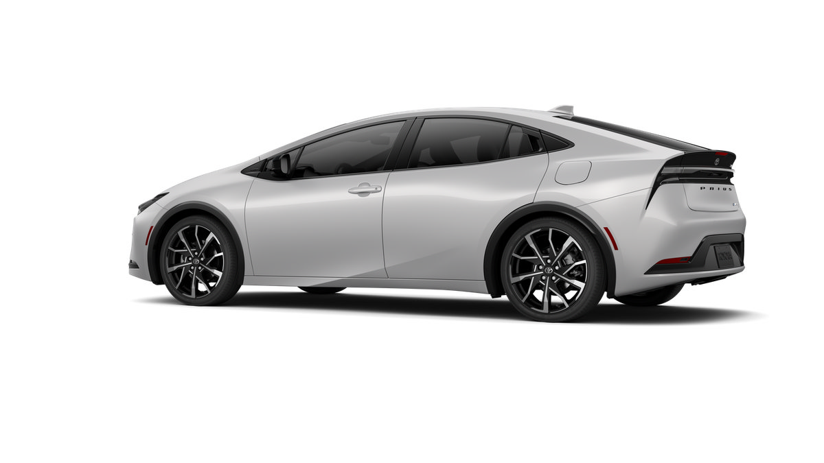 New 2027 Toyota Prius Plug-In Hybrid FWD image 39