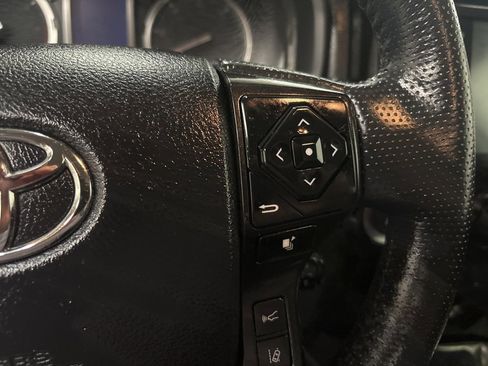 Used 2024 Toyota 4Runner TRD Off-Road Premium image 17