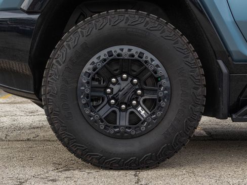 Used 2024 GMC Hummer EV 3X w/ Omega Edition AWD/4WD image 44