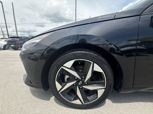 Certified 2023 Hyundai Elantra SEL w/ Convenience Package FWD image 10