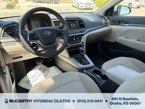 Used 2018 Hyundai Elantra SEL FWD image 3