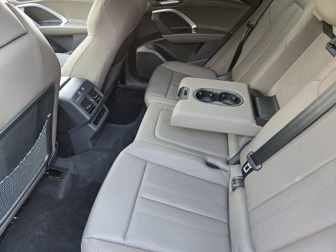 Certified 2025 Audi Q5 Premium Plus w/ Premium Plus image 38