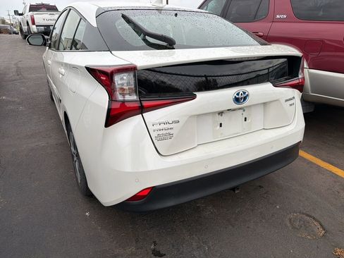 Used 2019 Toyota Prius XLE w/ Advanced Technology Package image 9