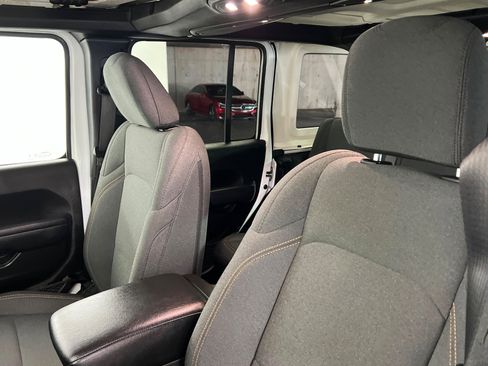 Certified 2024 Jeep Wrangler Sport S image 16