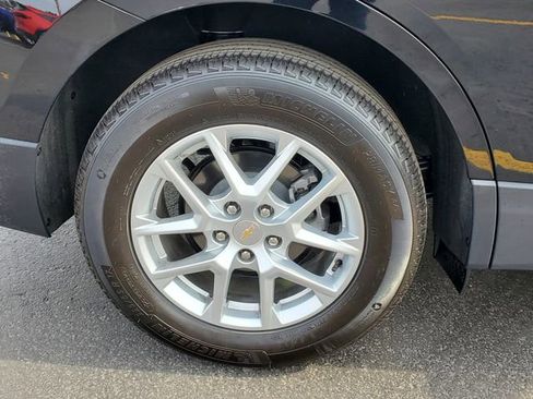 Certified 2024 Chevrolet Equinox LS w/ LS Convenience Package image 9