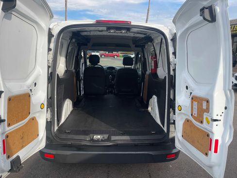 Used 2015 Ford Transit Connect XL image 9