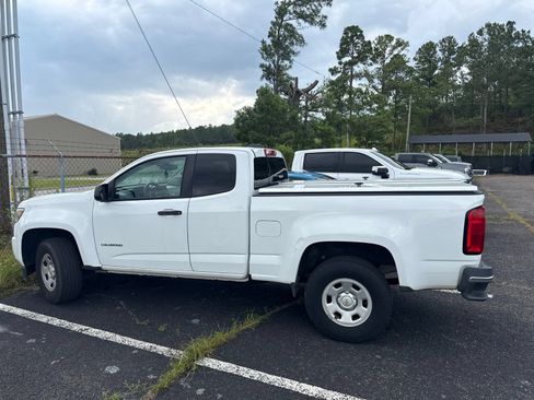 Used 2019 Chevrolet Colorado W/T w/ WT Convenience Package RWD image 3