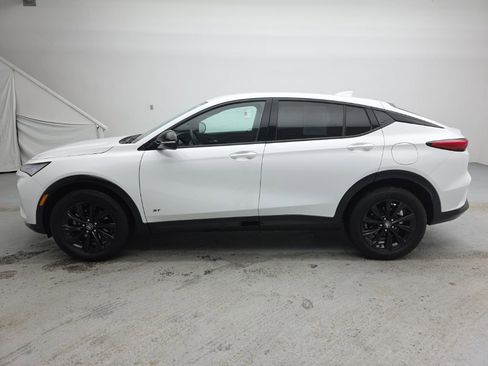 Used 2025 Buick Envista Sport Touring w/ Convenience II Package image 8