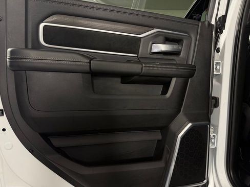 Used 2025 RAM 2500 Laramie image 27