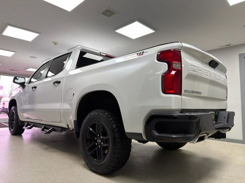 Used 2020 Chevrolet Silverado 1500 LT Trail Boss image 5
