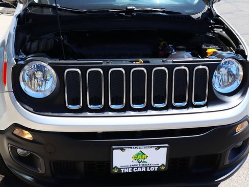 Used 2017 Jeep Renegade Latitude w/ Safety & Security Group (ALP) AWD/4WD image 58