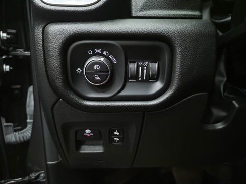 Used 2023 RAM 1500 Laramie AWD/4WD image 34