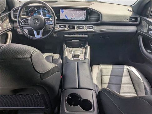 Used 2022 Mercedes-Benz GLS 450 4MATIC image 16