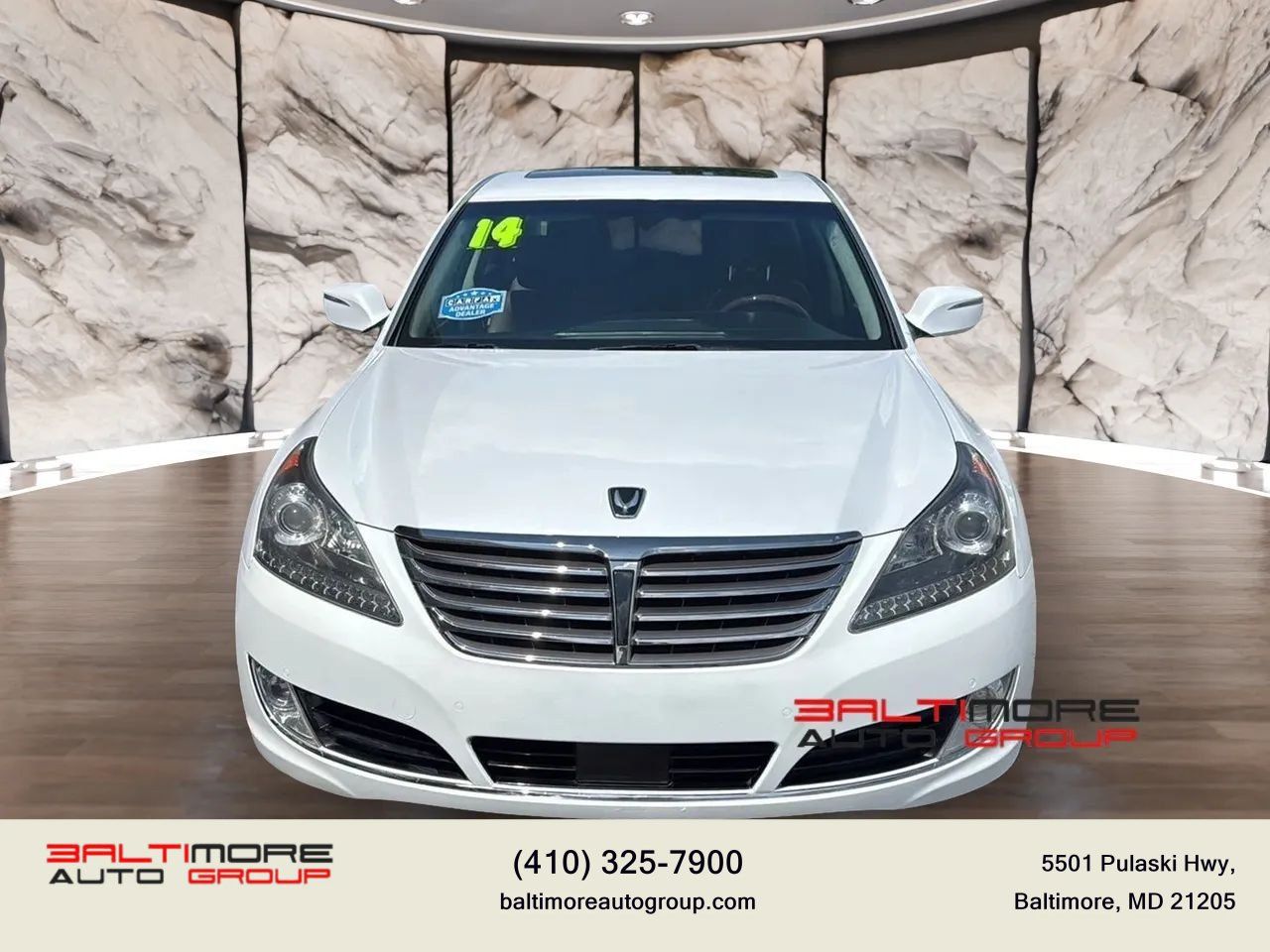 Used 2014 Hyundai Equus Signature RWD image 2