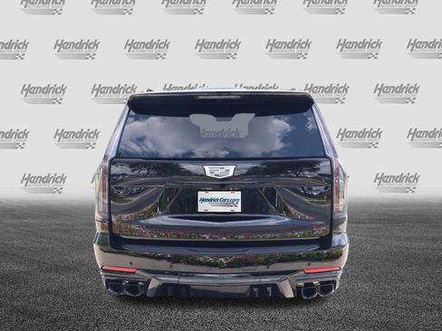 Used 2026 Cadillac Escalade ESV V AWD/4WD image 8