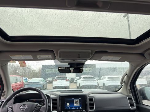 Certified 2023 Nissan Frontier SV w/ SV Premium Package image 30