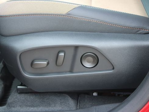 New 2026 Chevrolet Equinox ACTIV w/ Convenience Package III AWD/4WD image 22