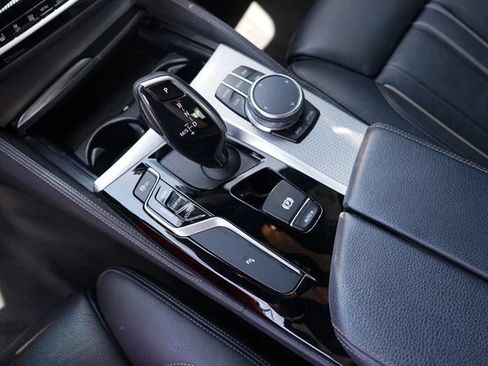 Used 2020 BMW M550i xDrive AWD/4WD image 36