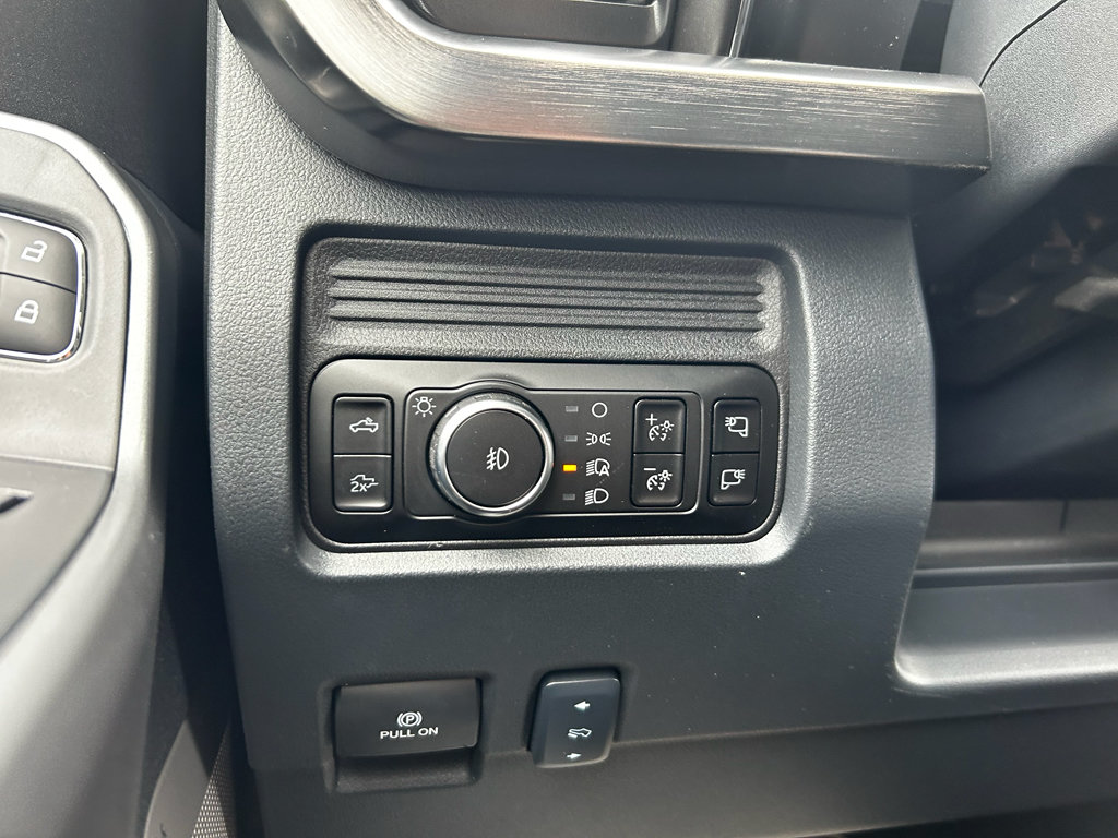 New 2026 Ford F350 Lariat w/ Black Appearance Package AWD/4WD image 25