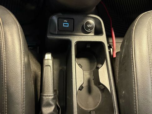 Used 2019 Ford Transit Connect XL image 19