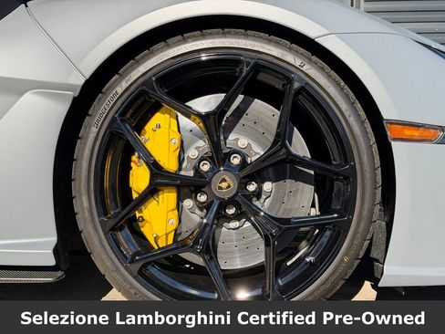 Used 2025 Lamborghini Revuelto Base image 7