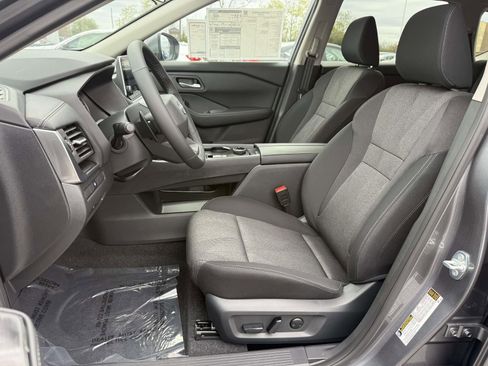 New 2026 Nissan Rogue SV AWD/4WD image 29