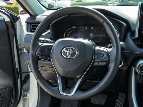 Certified 2025 Toyota RAV4 XLE Premium AWD/4WD image 33
