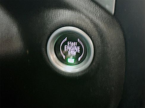 Used 2021 Chevrolet Silverado 1500 RST image 26