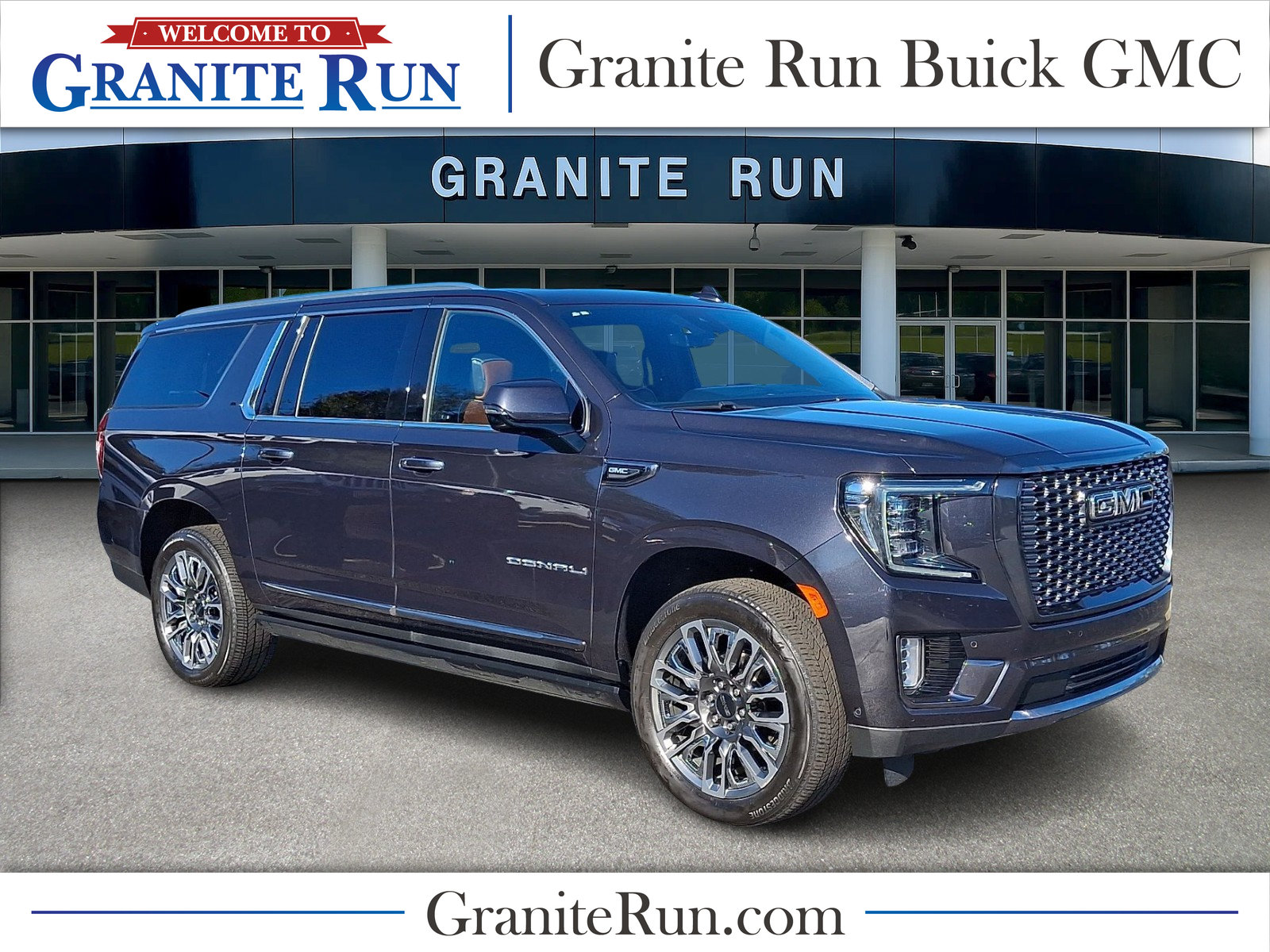 Used 2023 GMC Yukon XL Denali Ultimate AWD/4WD image 1