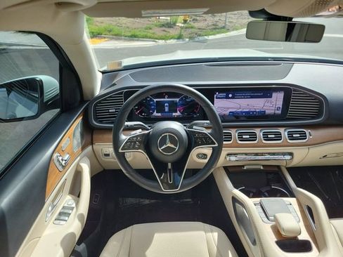Used 2024 Mercedes-Benz GLE 450 4MATIC image 30