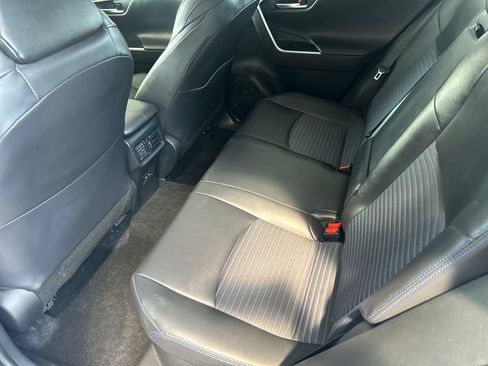 Used 2025 Toyota RAV4 XSE w/ Advanced Technology Package AWD/4WD image 28