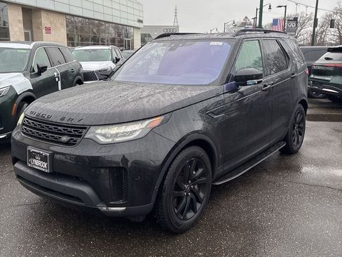 Used 2019 Land Rover Discovery HSE image 2