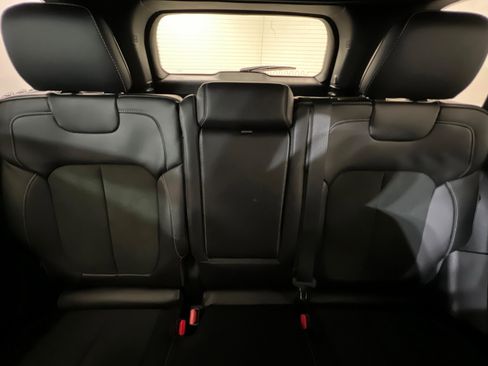 New 2026 Jeep Grand Cherokee Altitude AWD/4WD image 25