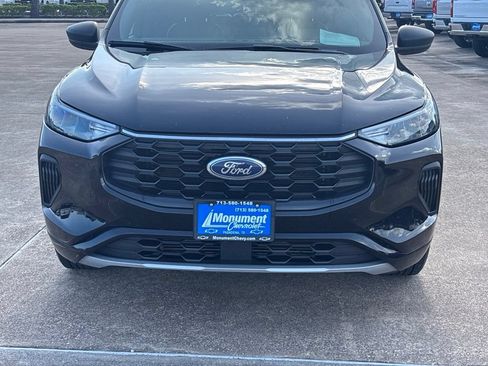 Used 2024 Ford Escape ST-Line AWD/4WD image 3