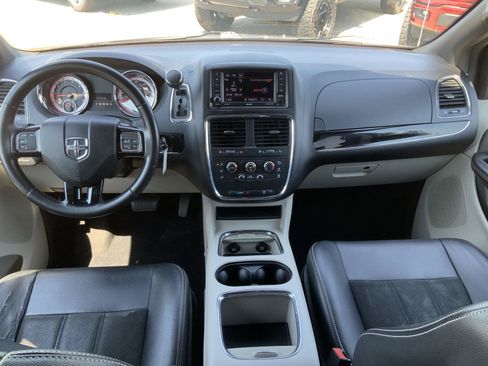 Used 2019 Dodge Grand Caravan SXT FWD image 42
