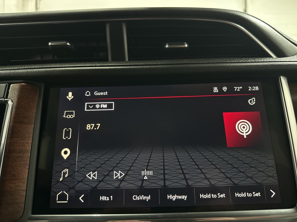 Used 2024 GMC Yukon Denali Ultimate AWD/4WD image 32