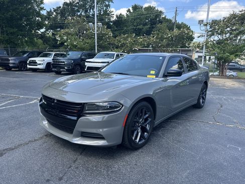 Used 2023 Dodge Charger SXT w/ Blacktop Package RWD image 5