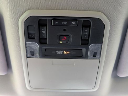 Used 2024 Toyota Sequoia Limited image 22